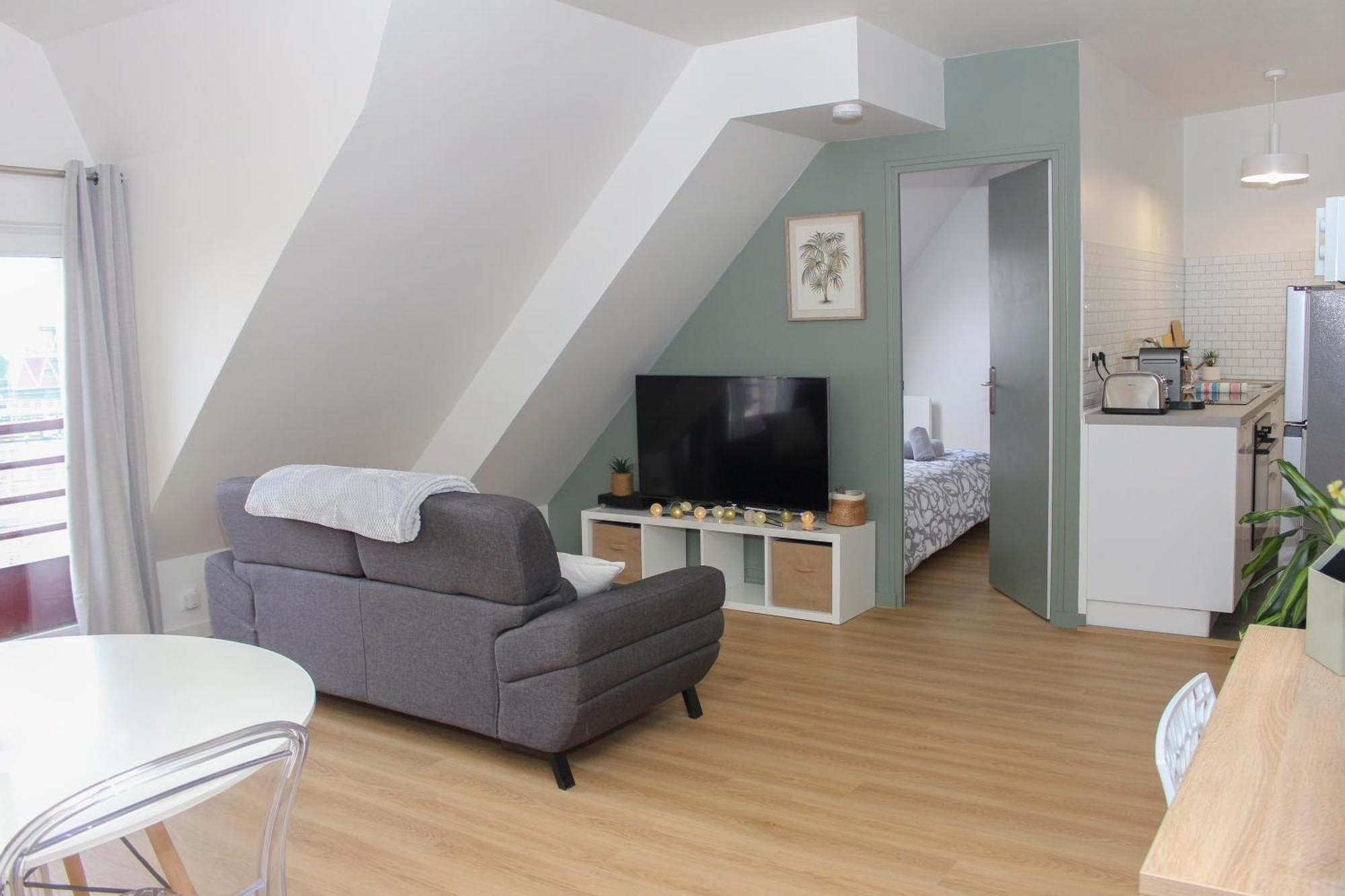 Appartement Entier *Au Pied De La Gare* Juvisy-sur-Orge Esterno foto